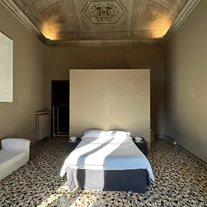Palazzo Del Settecento Apartment
